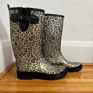 Chic Leopard Print Women's Winter Boots